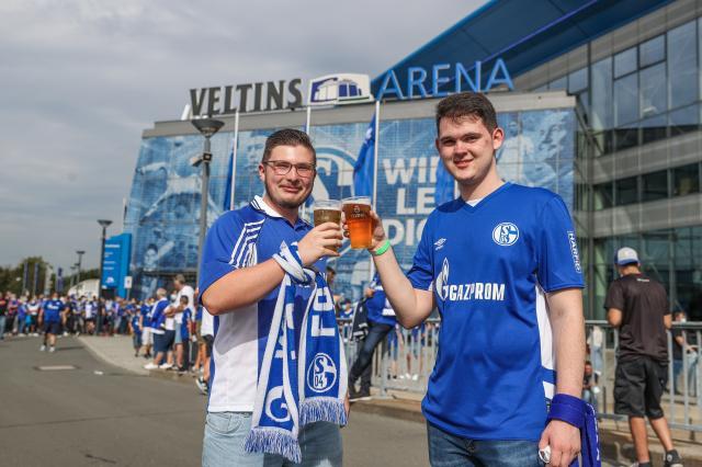 沙尔克主场迎来20周岁生日 球队被逼平德乙3场4分